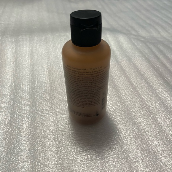 Philosophy Spiced Cinnamon Stick 3-in-1 Shampoo, Shower Gel & Bubble Bath - Picture 6 of 13